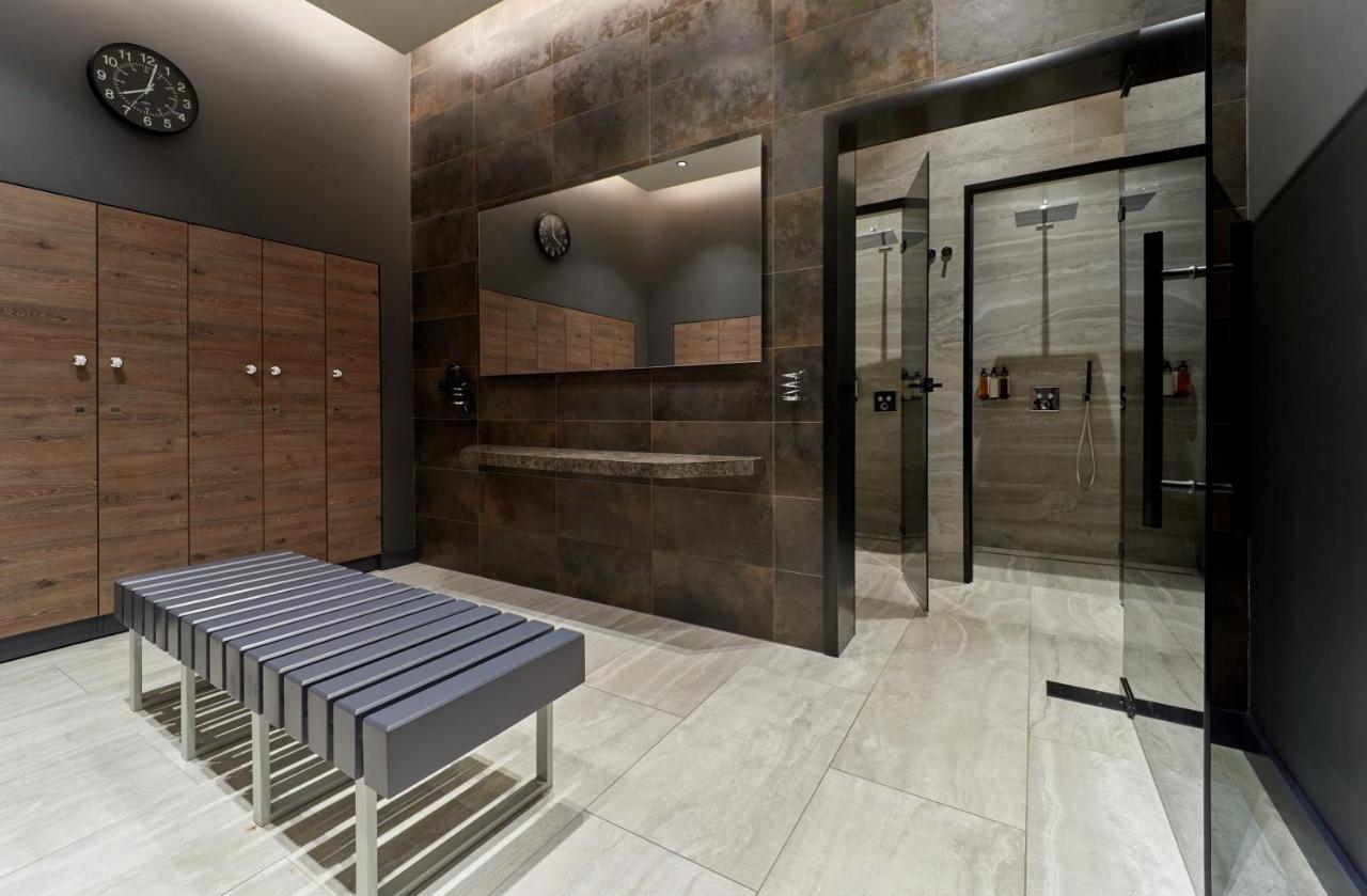 Premier Hotel Одесса Экстерьер фото Locker room