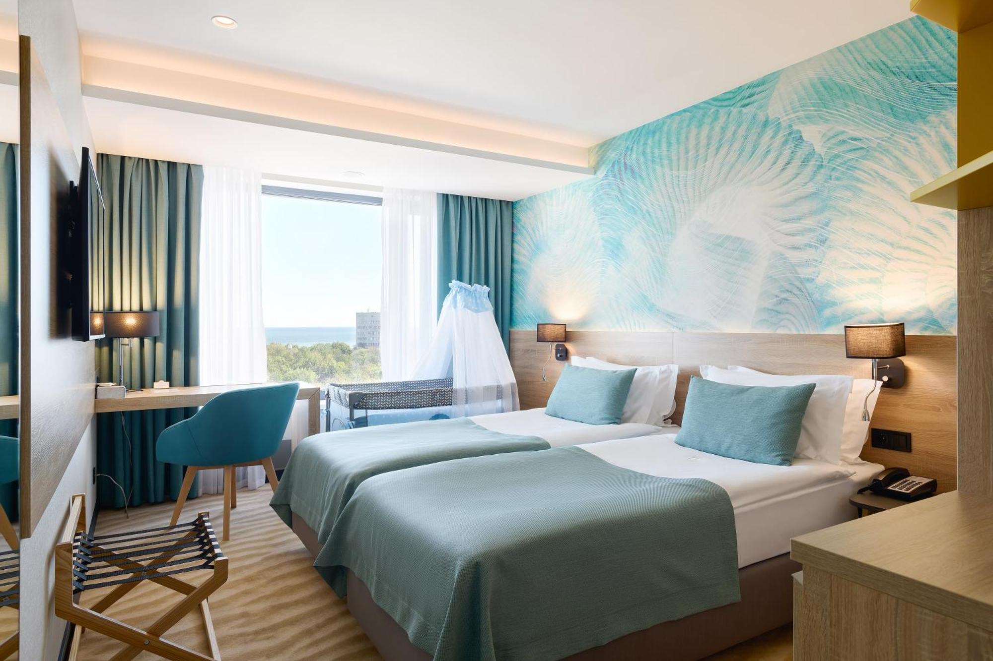 Premier Hotel Одесса Номер фото A room at the hotel